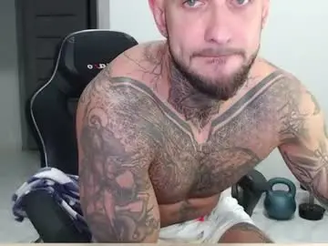 Chaturbate Live Sex Cam of maxi_foxxx