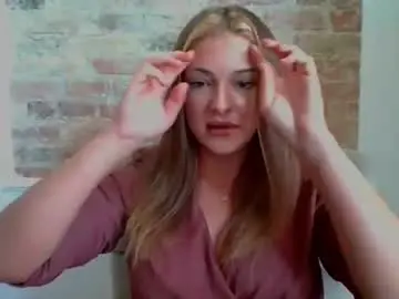 Chaturbate Best live sex cam show of lilylovely26