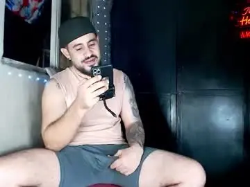 Chaturbate Sex Cam of marco_aure