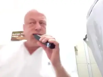 Chaturbate Live Porn of machinegun3dx