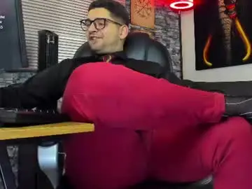 Chaturbate Free Live Porn of nicolass_fellener