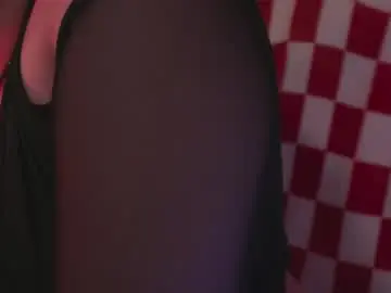 Chaturbate Live Sex Cam of daien_halpert