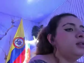 Chaturbate Live Sex of naomy_tay1