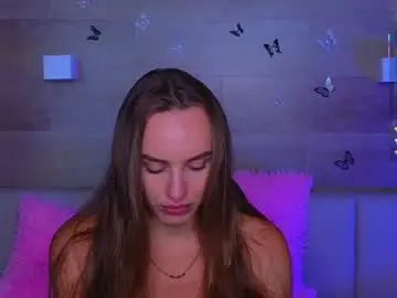 Chaturbate Free Live Porn of sara_crosss