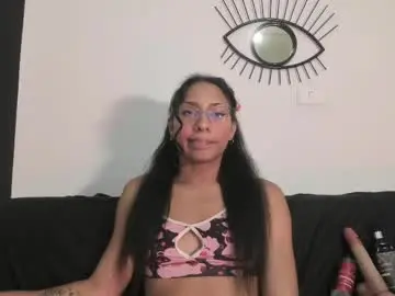 Chaturbate Free Porn Cam of emilygomezz
