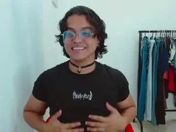 Chaturbate Free Porn Cam of dan_blous