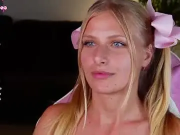 Chaturbate Live Porn of crystal_blond