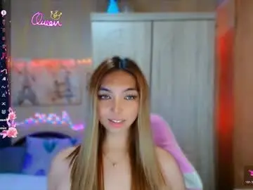 Chaturbate Live Sex Cam of lucy_gray29