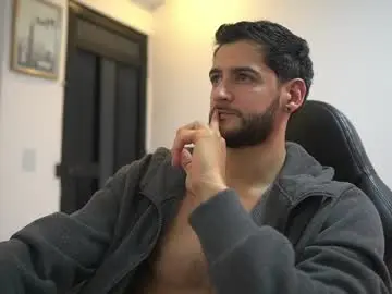 Chaturbate Watch Live Sex Cams of saimonhot1