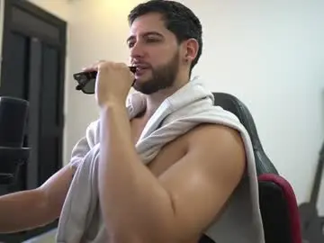 Chaturbate Live Sex Cam of saimonhot1