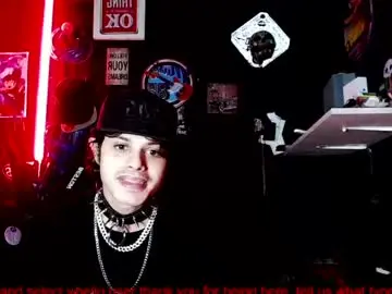 Chaturbate Live Porn of drumcore_01