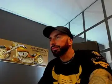 Chaturbate Live Sex Cam of arongrant
