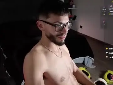 Chaturbate Watch Live Sex Cams of phantom_bigger1