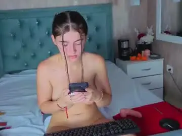 Chaturbate Live Sex Cam of miia_velvett