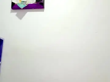 Chaturbate Live Sex of petiteivoryqueen
