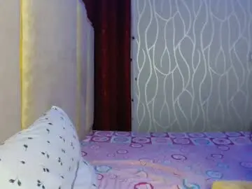 Chaturbate Live Sex Cam of raven_luxe