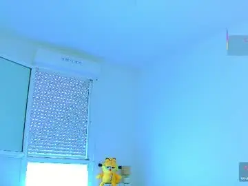 Chaturbate Live Sex Cam of pennyy__