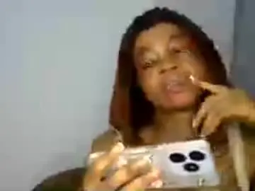Chaturbate Sex Cam of elle_lee85