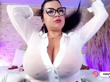 Chaturbate Live Sex Cam of neytiri_moon