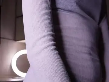 Chaturbate Live Sex Cam of cherrymira