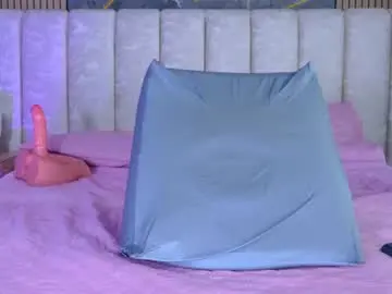 Chaturbate Live Porn of miia_scoott_