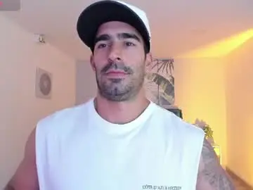 Chaturbate Live Porn of tbastian