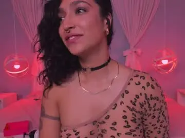 Chaturbate Live Sex Cam of cleo_foxx