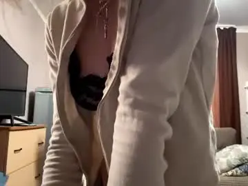 Chaturbate Live Sex Cam of rynique