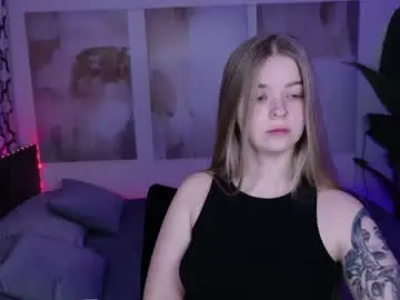 Chaturbate Live Sex Cam of sirenabloom