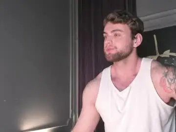 Chaturbate Live Porn of waynemiller_