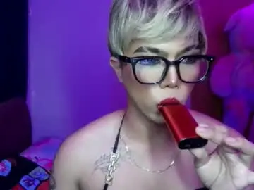 Chaturbate Best live sex cam show of lenawet_0520