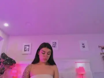 Chaturbate Live Sex Cam of lummii_