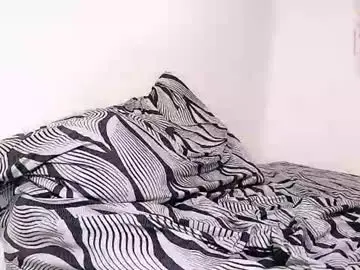 Chaturbate Live Sex Cam of alice_loveah