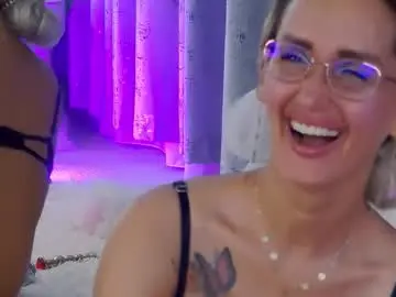 Chaturbate Nude Webcam of isabelleethan