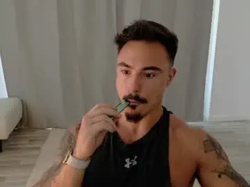 Chaturbate Live Sex Cam of master_lukass