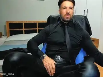 Chaturbate Free Porn Cam of mikestrip