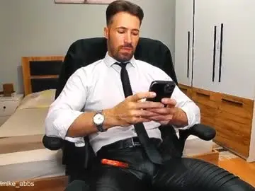 Chaturbate Adult Video Chat of mikestrip
