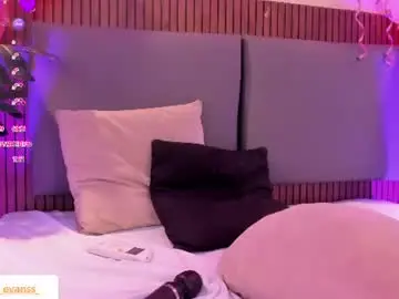 Chaturbate Live Sex of nicolleevan_