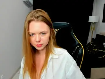 Chaturbate Watch Live Sex Cams of touch_the_heart