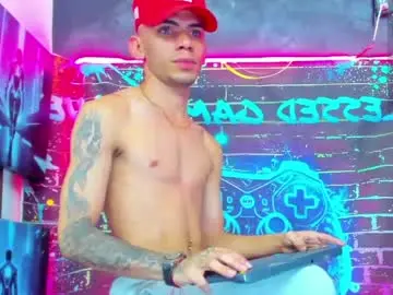 Chaturbate Live Porn of edward_24_