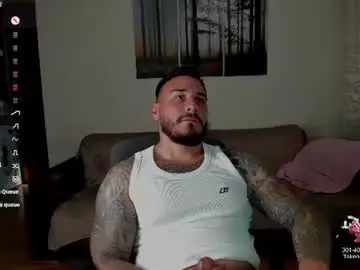 Chaturbate Live Sex Cam of gymdominus