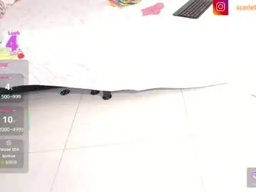 Chaturbate Live Sex Cam of scarlett_evanz_