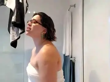 Chaturbate Sex Cam of submissivelatintight18