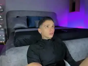 Chaturbate Sex Chat of ian_castillo_