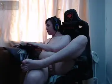 Chaturbate Best live sex cam show of iliaskrisloveee