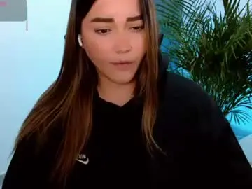 Chaturbate Live Porn of lucia_star_