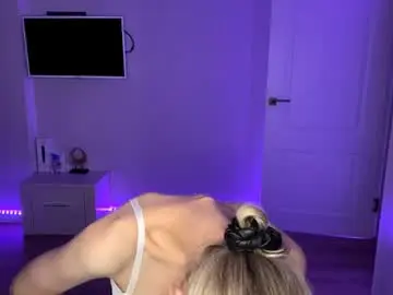 Chaturbate Live Porn of seasonhamiss