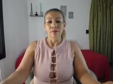 Chaturbate Watch Live Sex Cams of renata_salinas_1