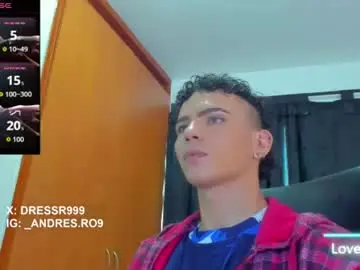 Chaturbate Live Sex Cam of sebascuterouss