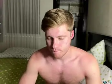 Chaturbate Free Porn Cam of hornyblondieboyy